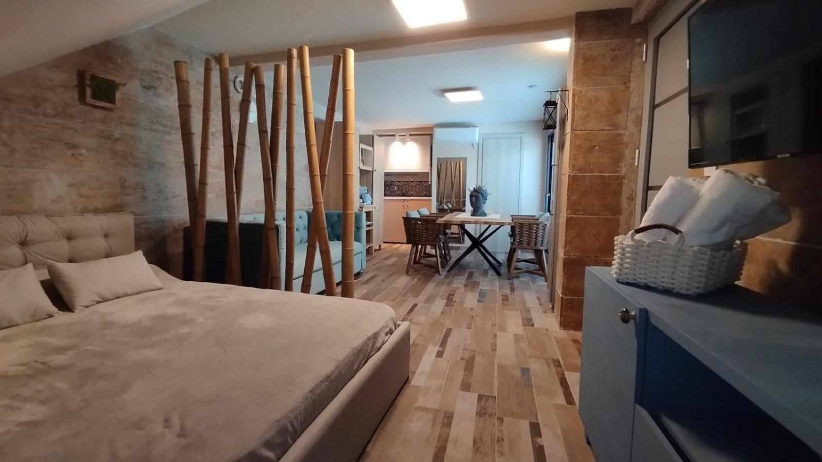 La Grande Suite22 Néa Fókaia エクステリア 写真