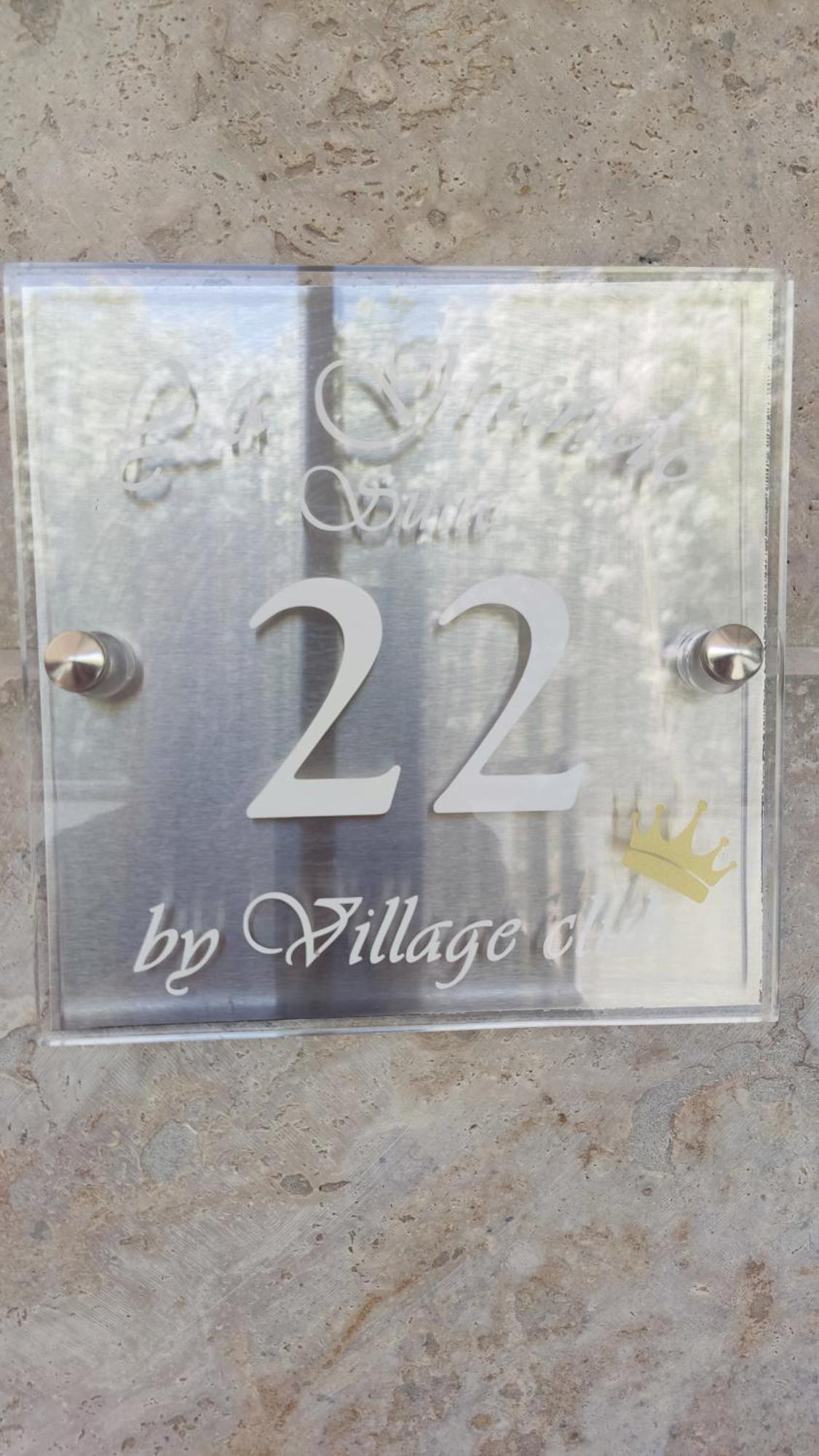 La Grande Suite22 Néa Fókaia エクステリア 写真